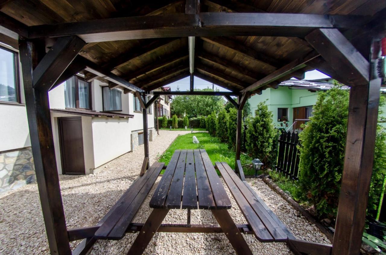 Hotel Casa Andy Buşteni Exterior foto