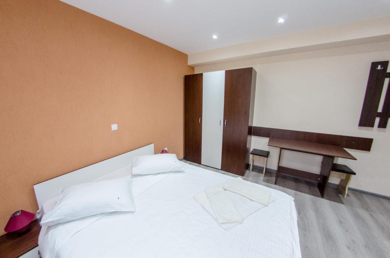 Hotel Casa Andy Buşteni Exterior foto