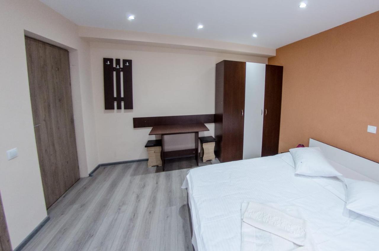 Hotel Casa Andy Buşteni Exterior foto